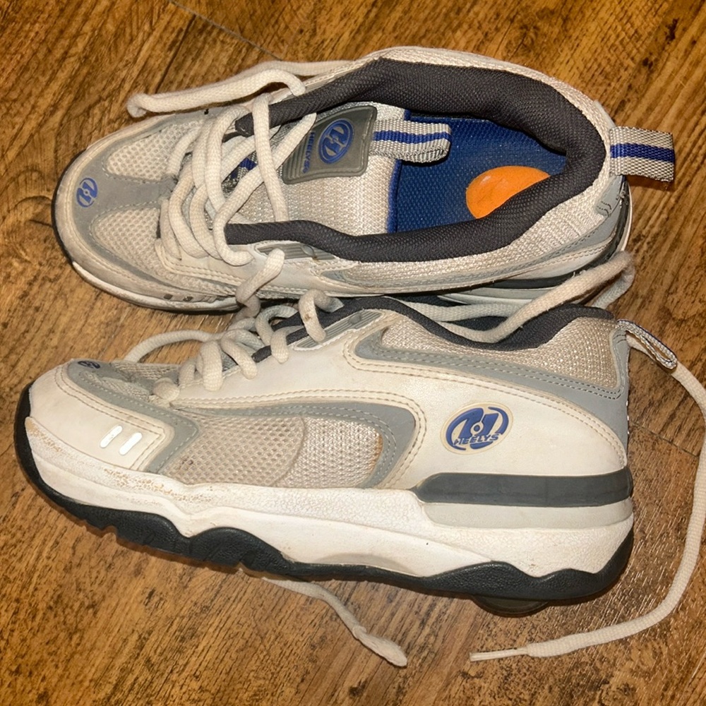 Heelys Roller Shoes